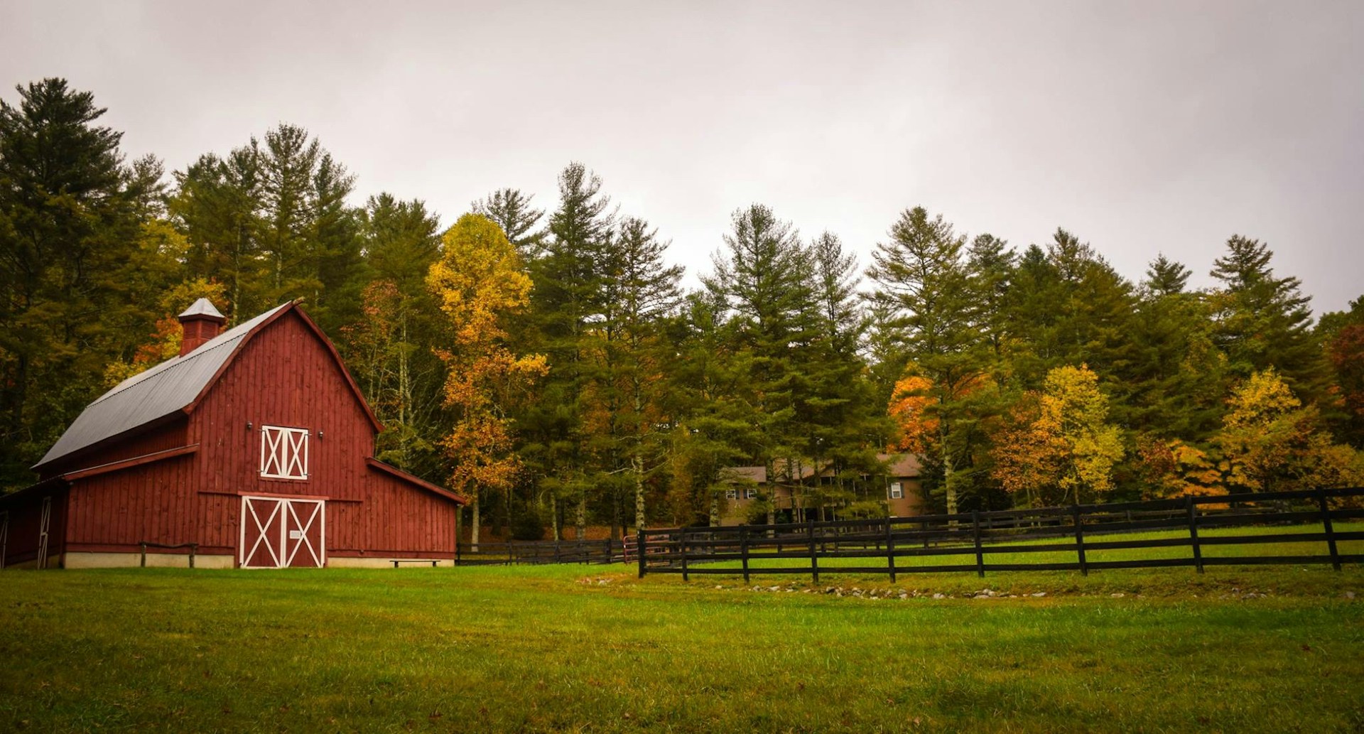 Barn in the Fall